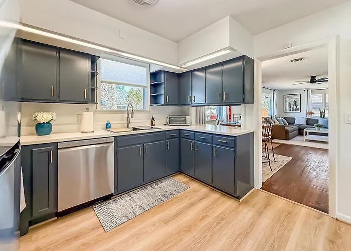 Cozy Walkable To Uiuc Villa