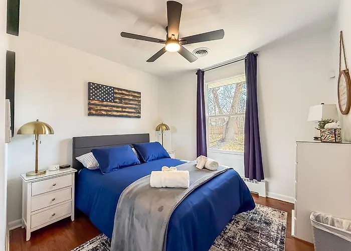 Villa Cozy Walkable To Uiuc Champaign