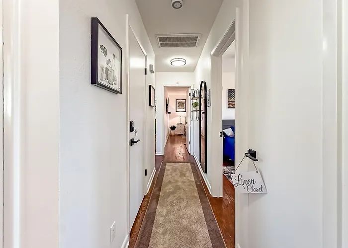 Cozy Walkable To Uiuc Villa