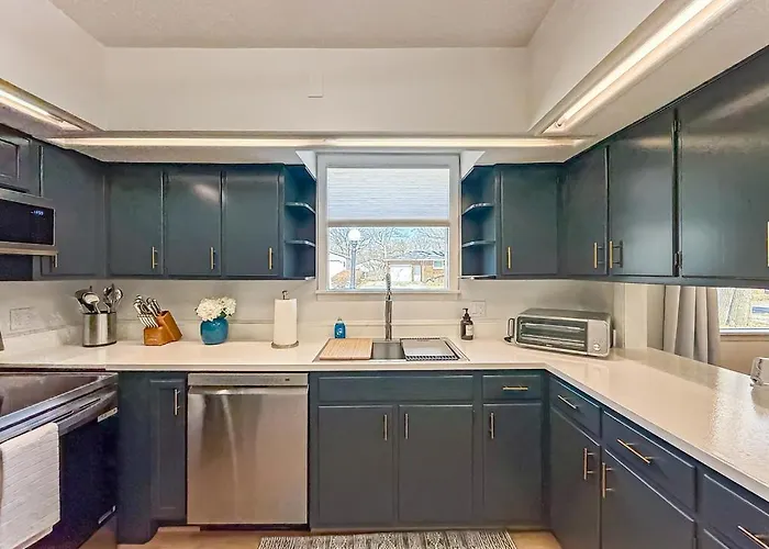 Cozy Walkable To Uiuc Villa Champaign